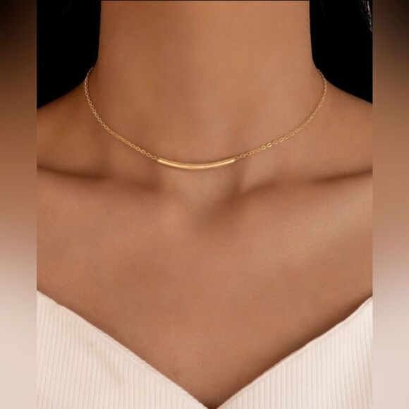 Jewelry - Gold Bar Necklace